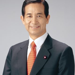 山本幸三氏