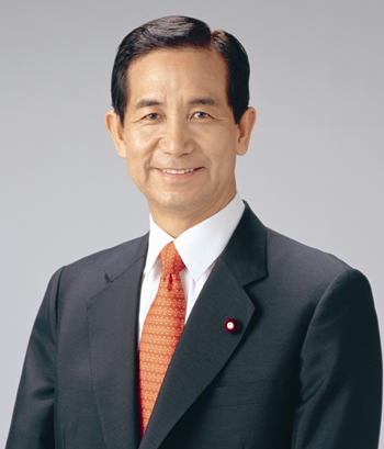 山本幸三氏