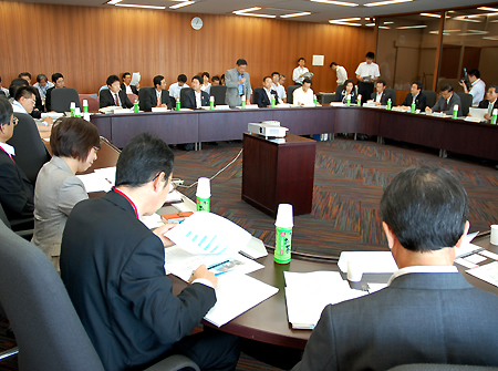 リスクマネジメント検討会の初会合(25日)