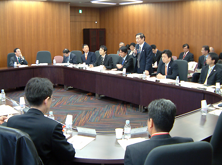 WGの第1回会合(11日)