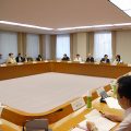 有識者らで構成する観光実務に関するWG(8日の会合)