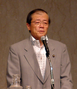 愛知和男氏