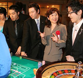 「カジノ基本法案、来年の通常国会に提出」と野田聖子議員