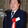 あいさつする冬柴最高顧問
