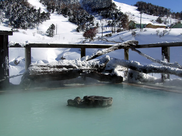 冬の極楽湯