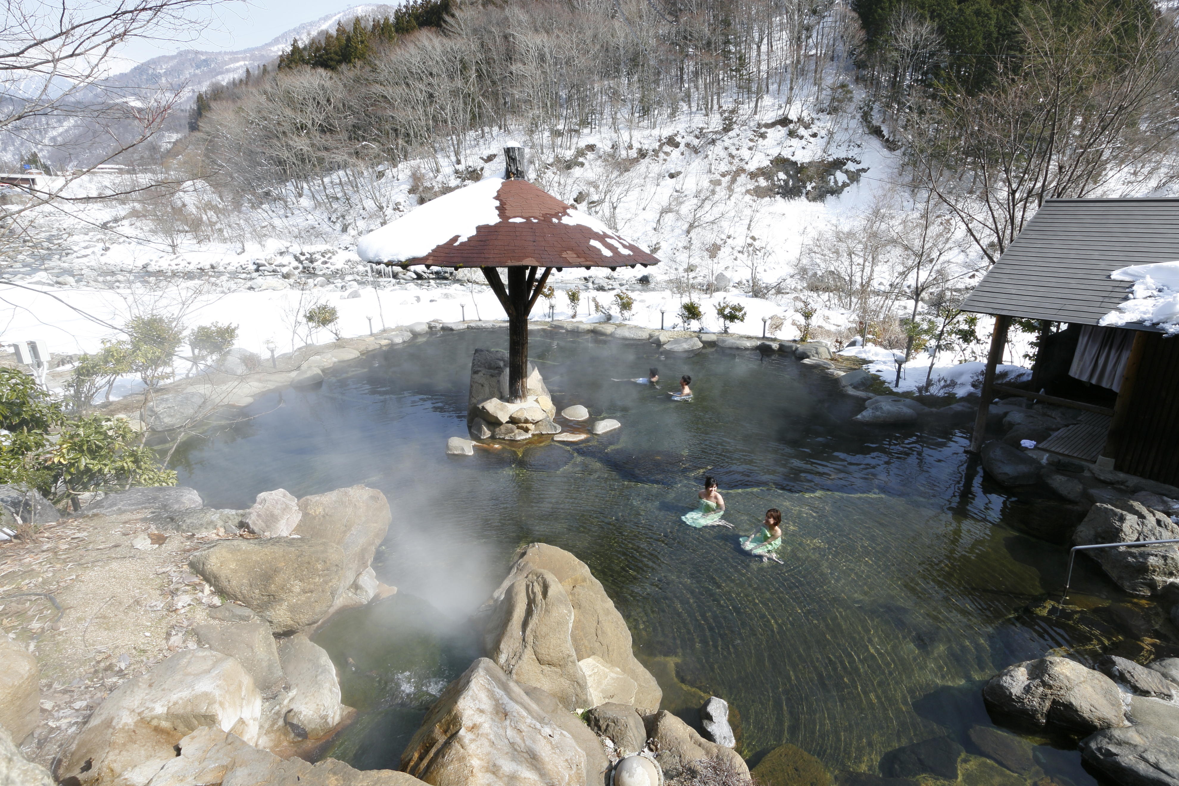 混浴露天風呂「山峡 槍の湯」
