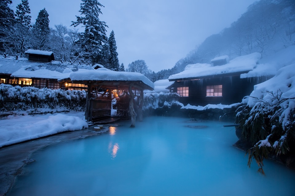 鶴の湯